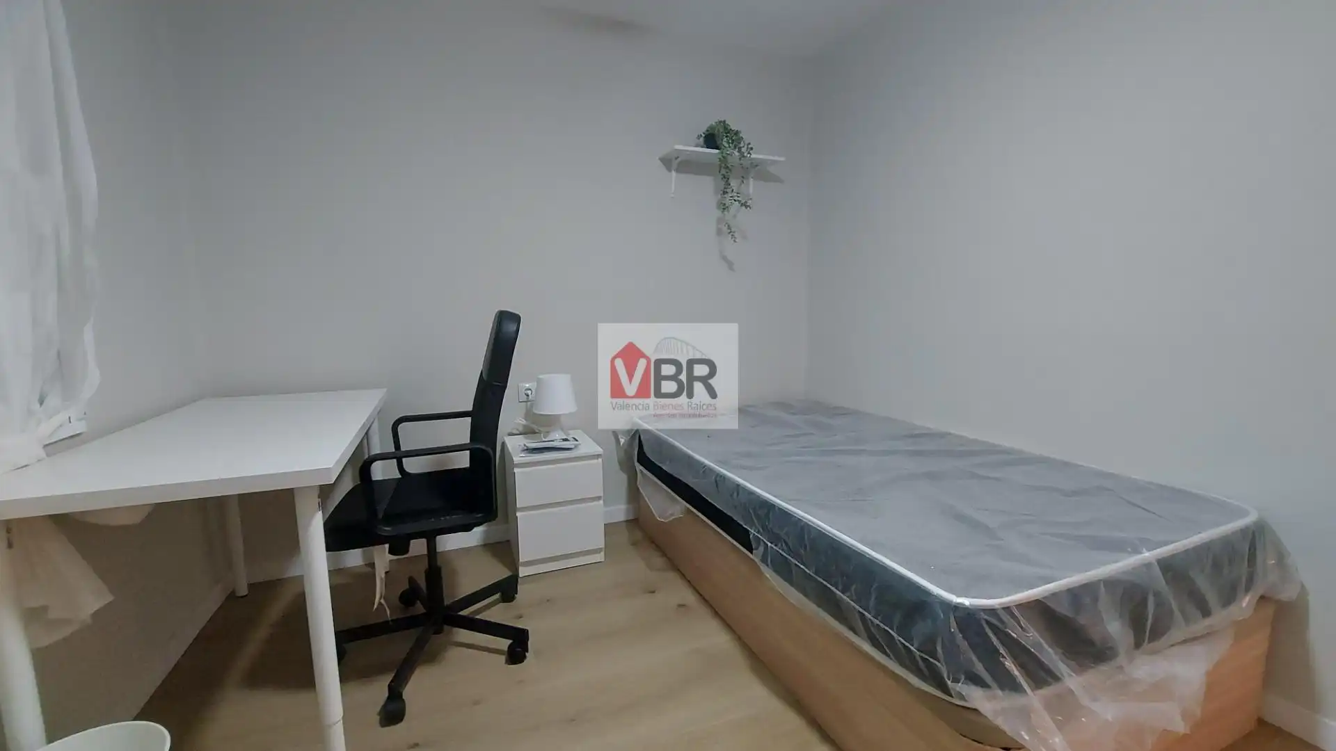 Bedroom of Flat for rent in Valencia  with Furnished