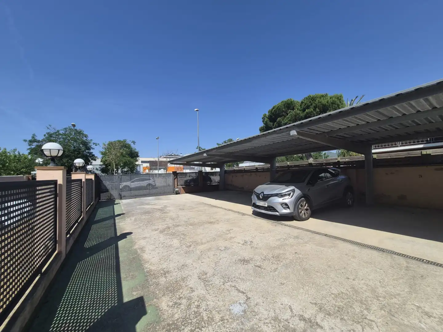 Parking of Flat for sale in Pineda de Mar  with Air Conditioner, Heating and Terrace