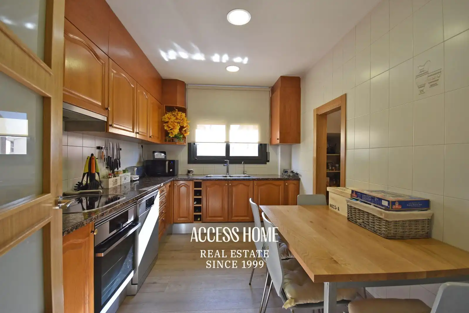 Kitchen of Houses for sale in Alella  with Air Conditioner, Heating and Swimming Pool