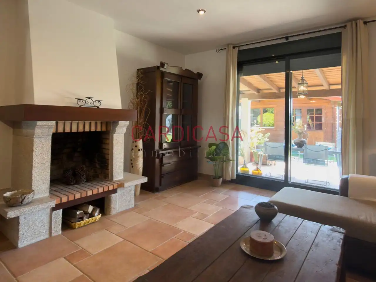Sala d'estar de Casa o xalet en venda en Mos amb Calefacció, Jardí privat i Terrassa