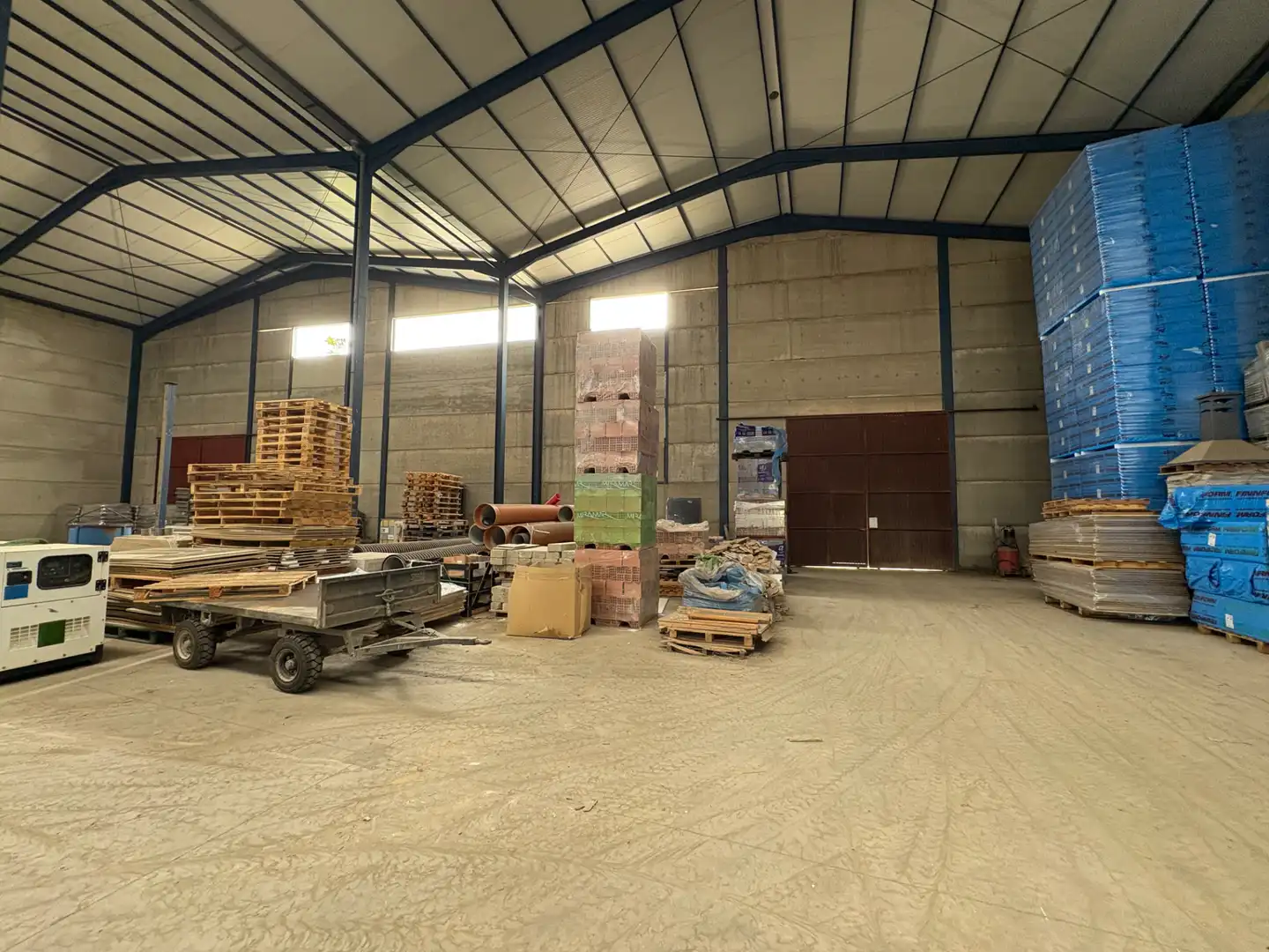 Nau industrial en venda en Llerena