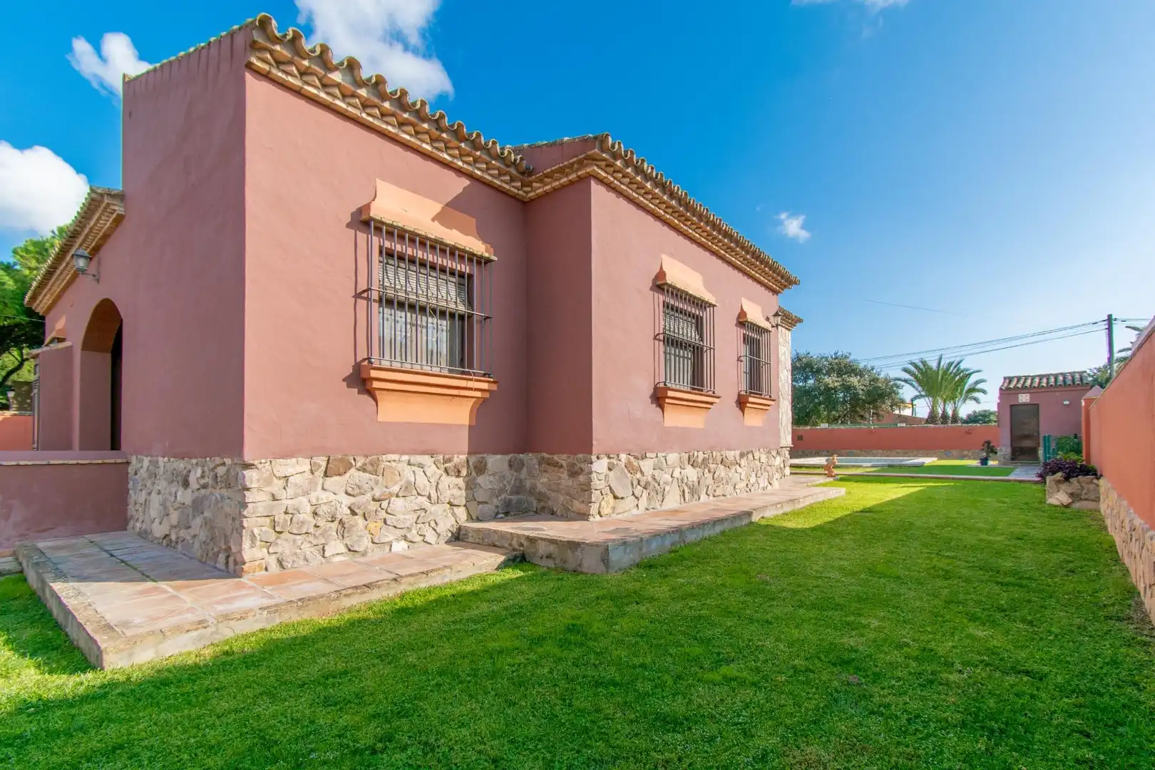 Villa mit Garten zum Verkauf in Las Lagunas - Campano, imagen 5