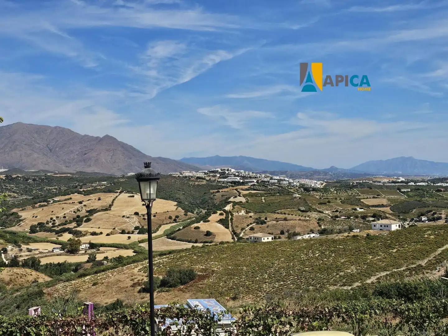 Terraced house for sale in Manilva Pueblo