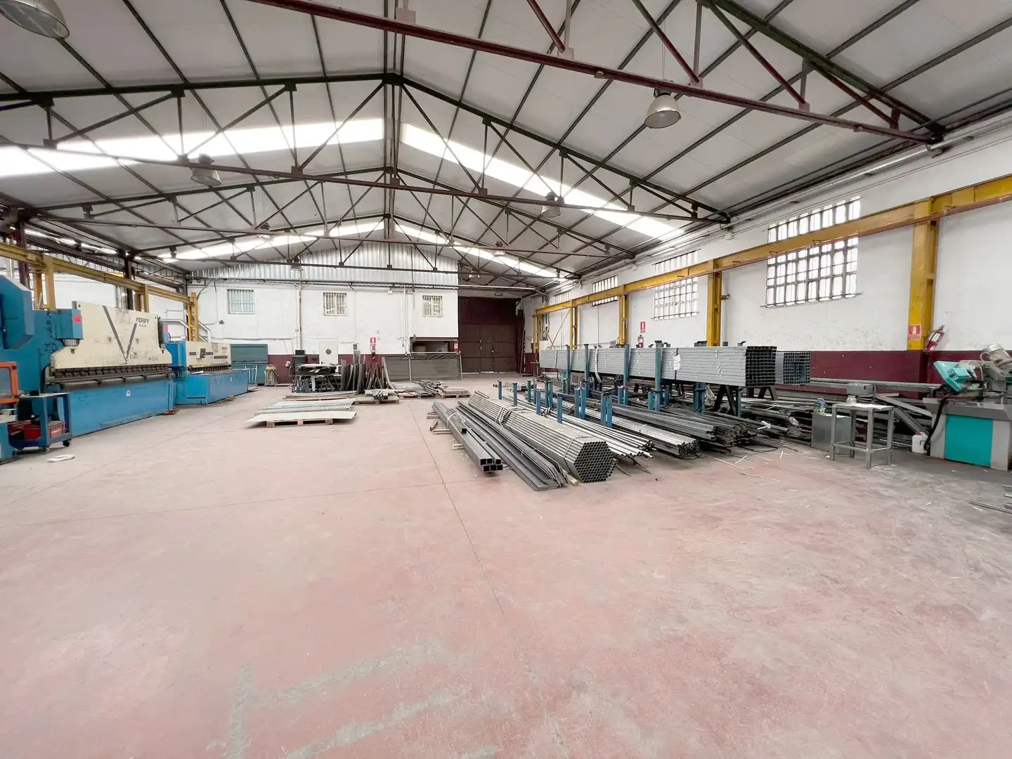 Nave industrial en venta en Humanes de Madrid