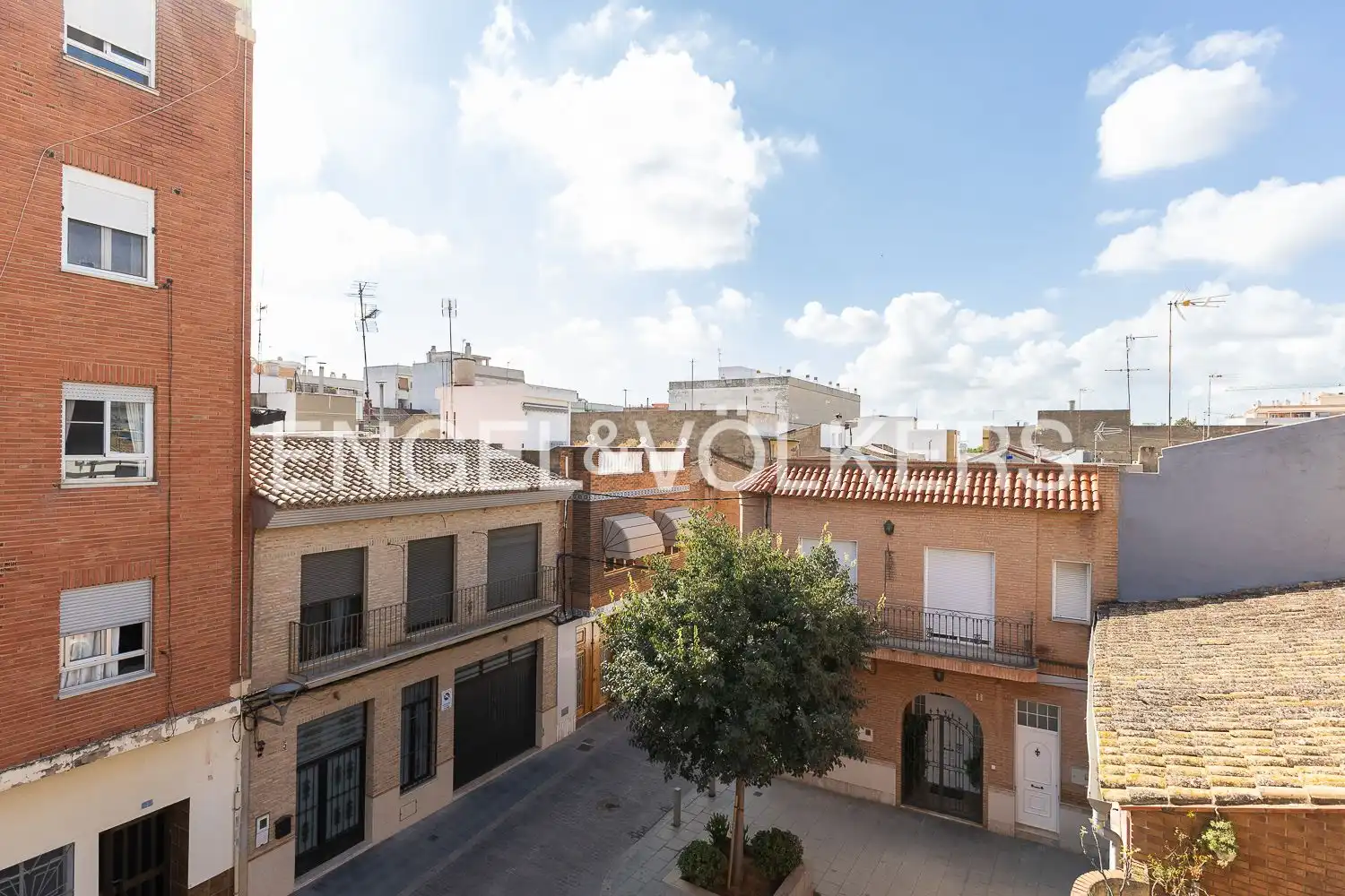 Exterior view of Detached homes for sale in Albal, Valencia