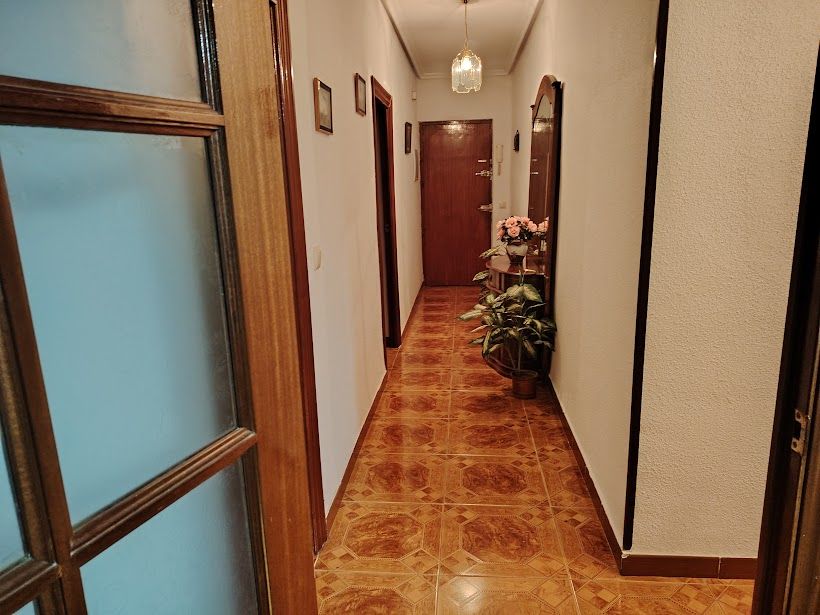 Piso en venta en Linares con Aire acondicionado, Calefacción y Horno