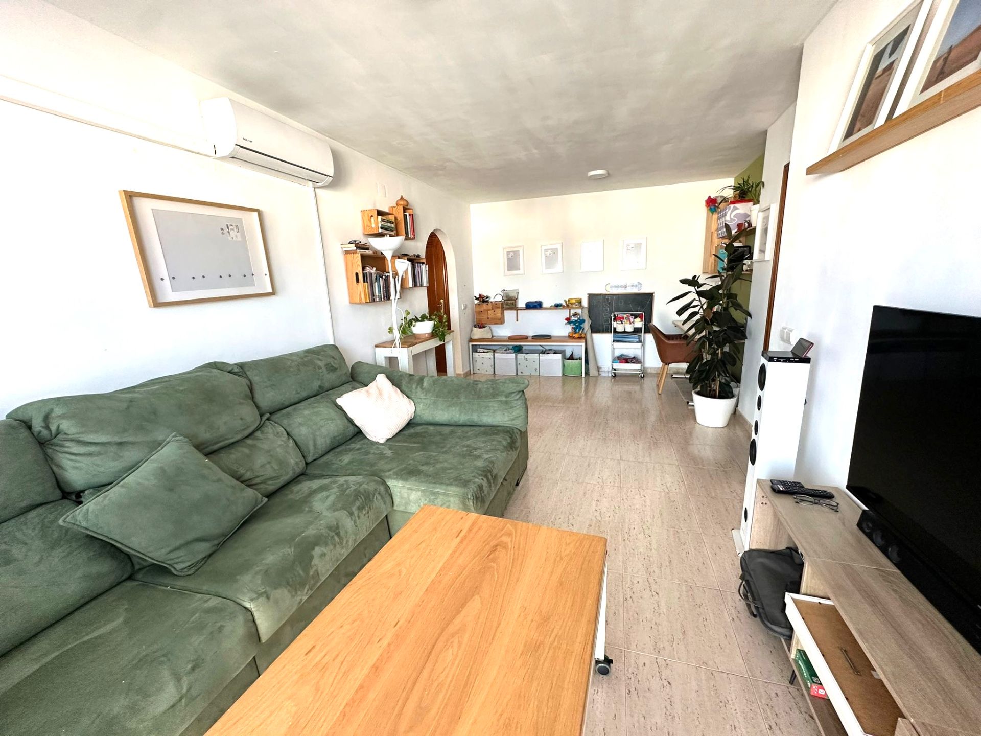 Living room of Apartment for sale in Marbella  with Terrace, Furnished and Oven