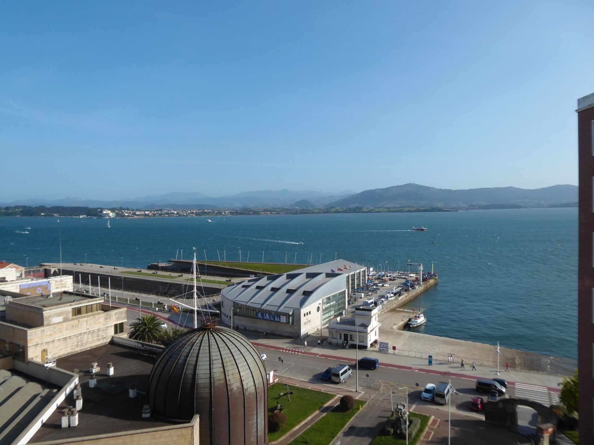 Vista exterior de Pis de lloguer en Santander amb Calefacció, Moblat i Forn
