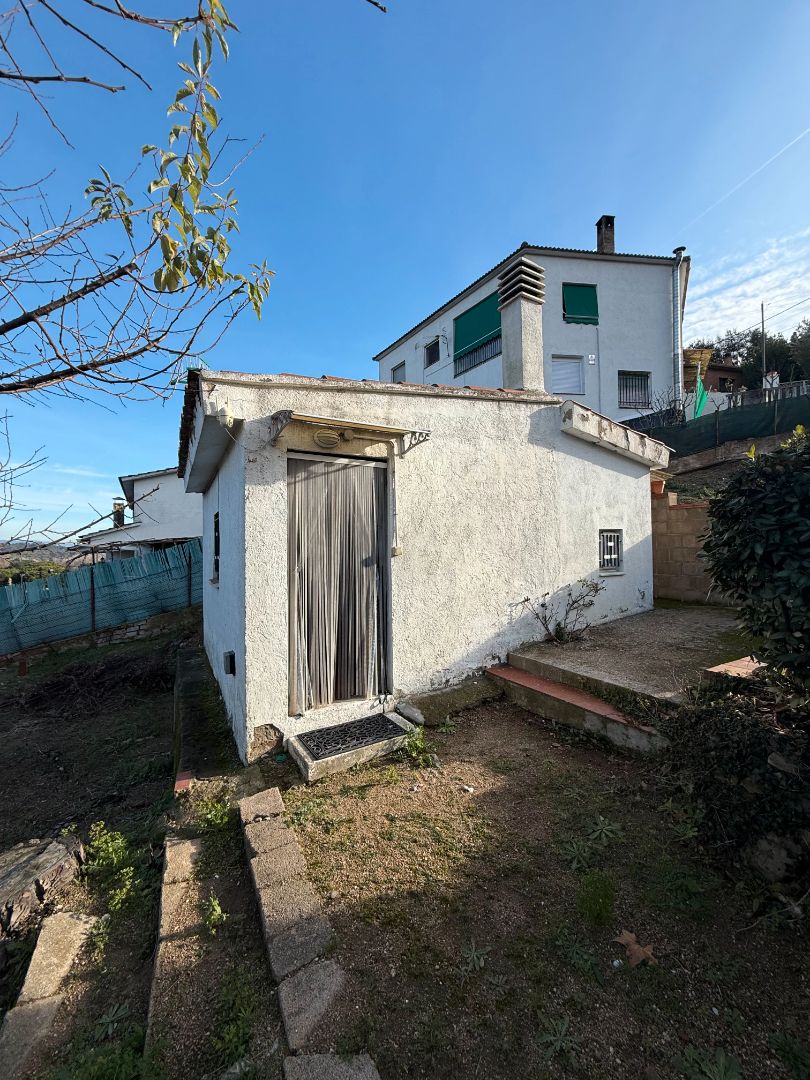 Exterior view of House or chalet for sale in Vallgorguina