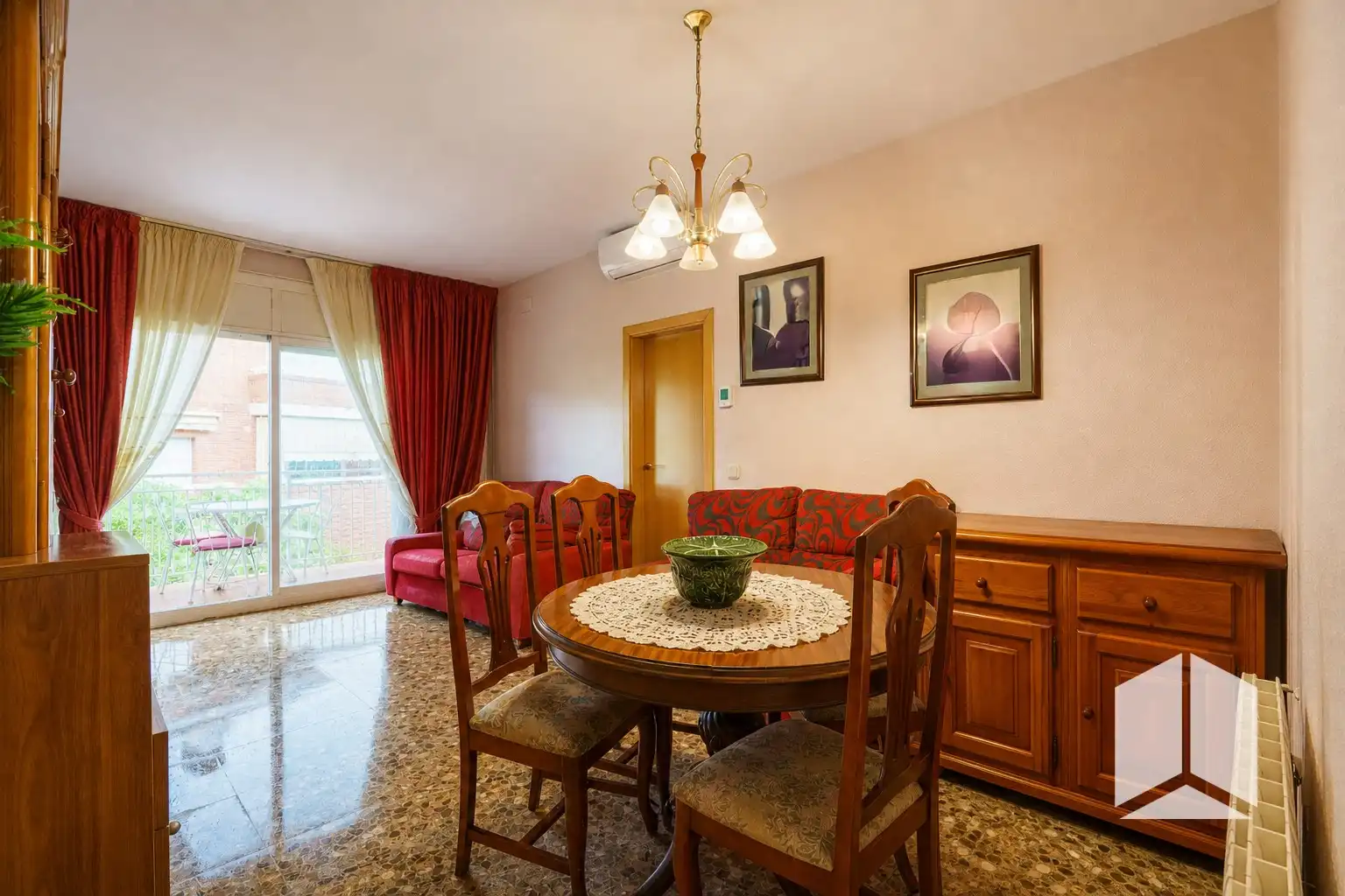 Comedor de Piso en venta en Castelldefels con Amueblado y Balcón