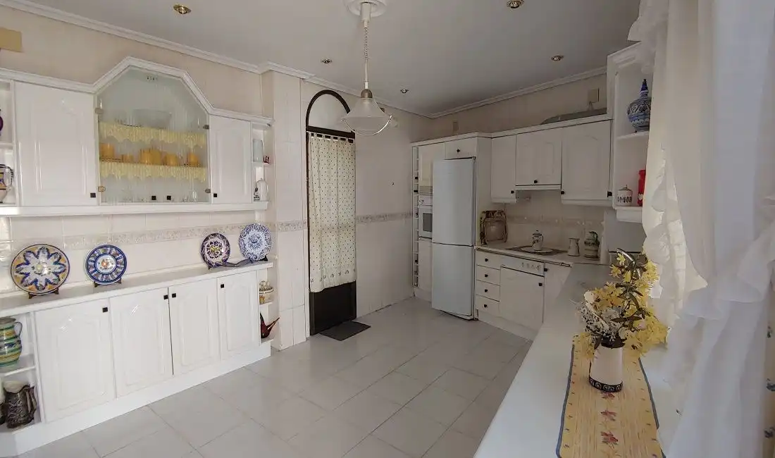 Kitchen of Houses for sale in Plasenzuela  with Terrace, Furnished and Washing machine
