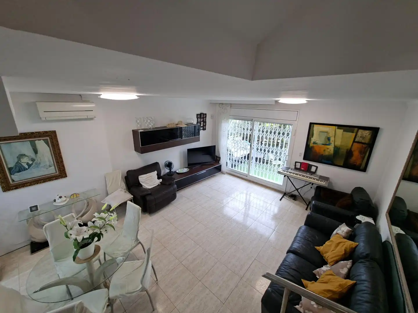Living room of Detached homes for sale in Calafell  with Air Conditioner, Private garden and Terrace