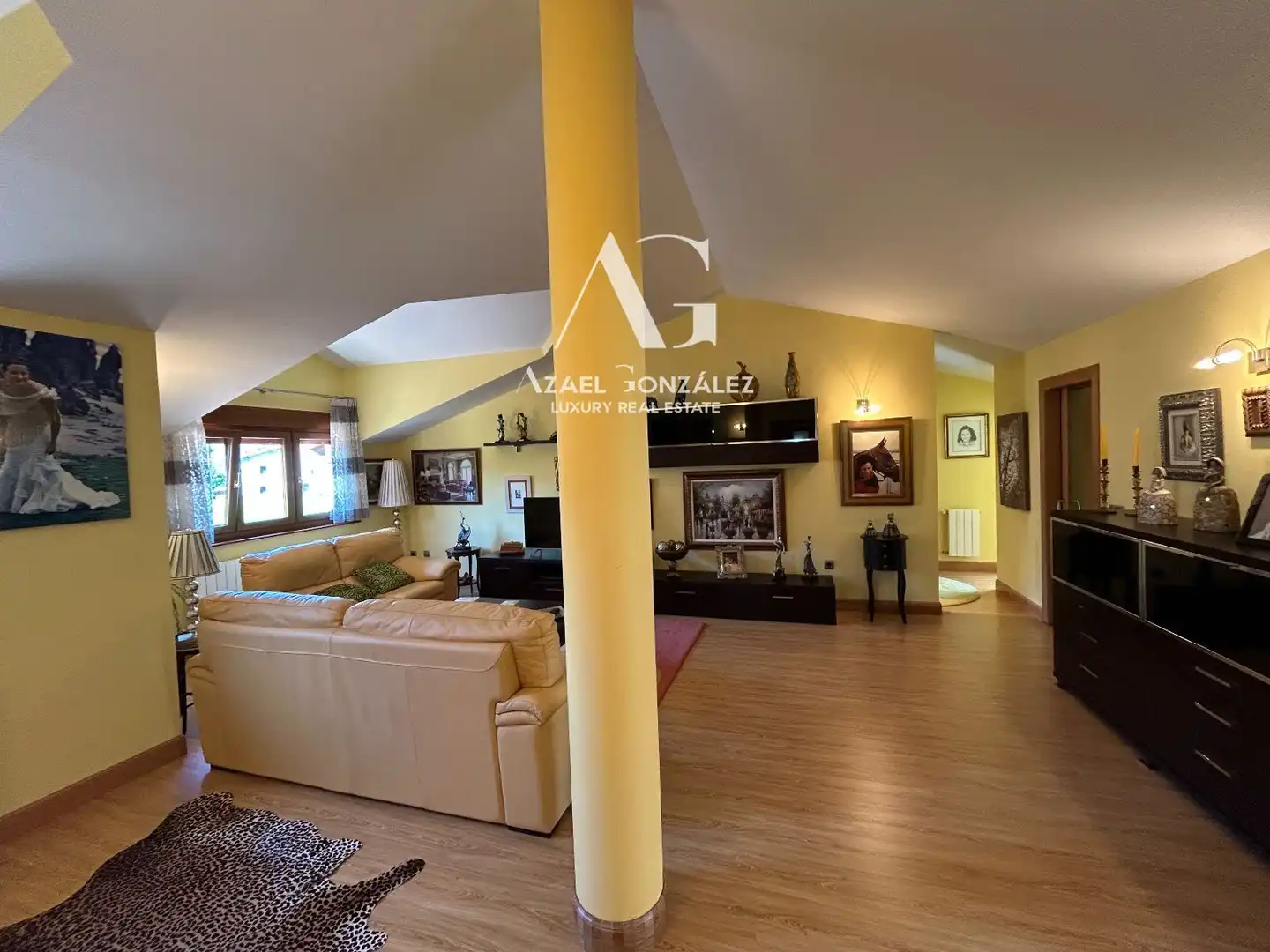 Sala de estar de Casa o chalet en venta en Ruente con Calefacción, Jardín privado y Terraza