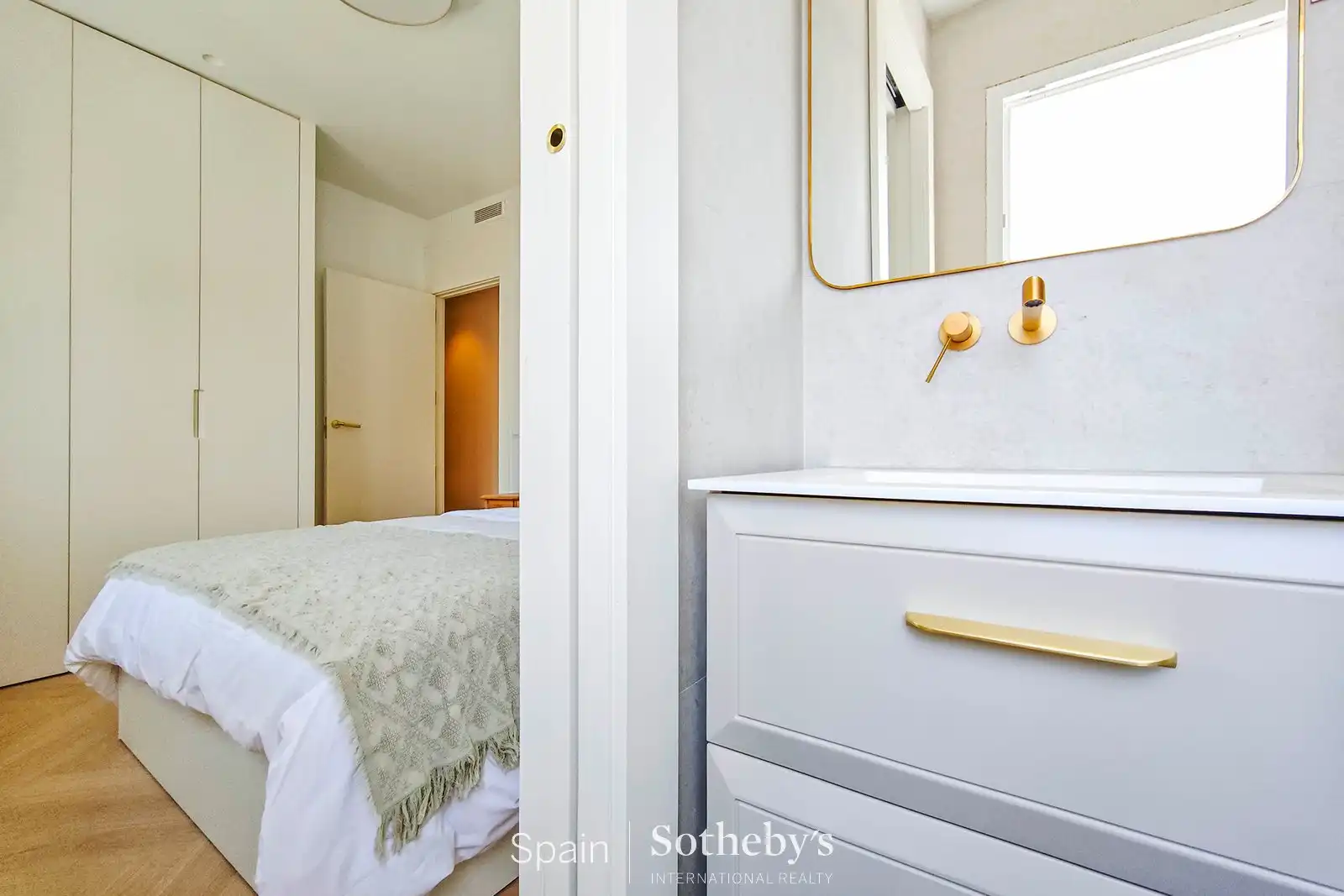 Baño de Ático en venta en Madrid con Aire acondicionado, Calefacción y Terraza