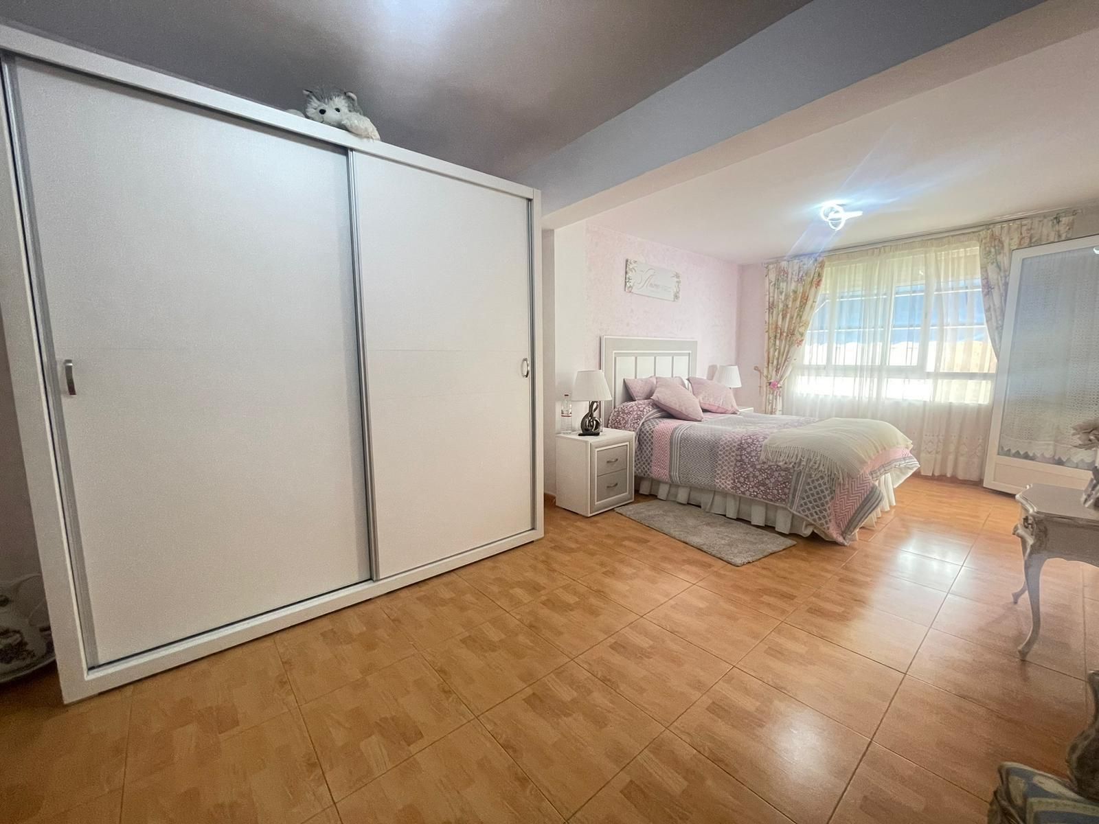 Dormitori de Casa adosada en venda en Motril amb Aire condicionat i Traster