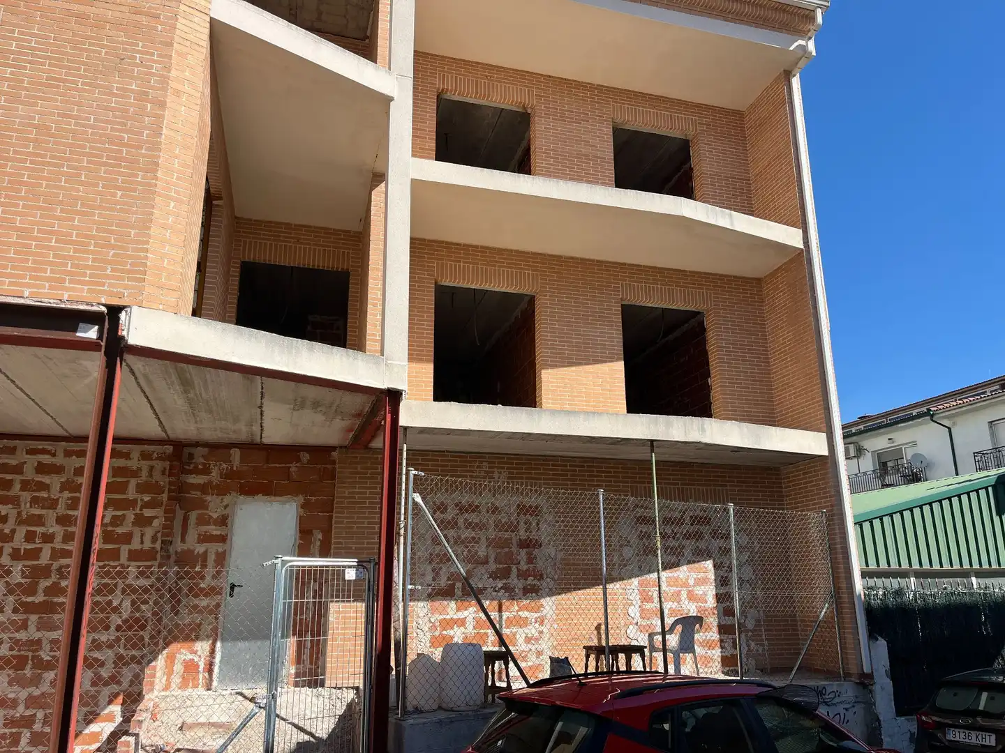 Exterior view of Buildings for sale in El Tiemblo 