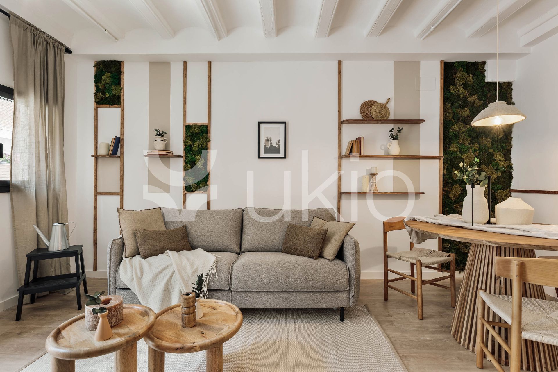 Sala d'estar de Apartament de lloguer en  Barcelona Capital amb Aire condicionat, Calefacció i Moblat