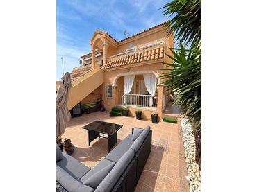 Flat with pool for sale in San Miguel de Salinas