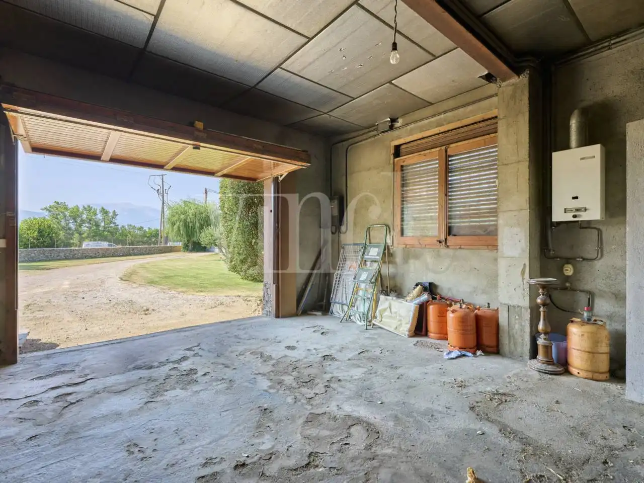 Aparcament de Casa o xalet en venda en Puigcerdà amb Calefacció, Jardí privat i Parquet