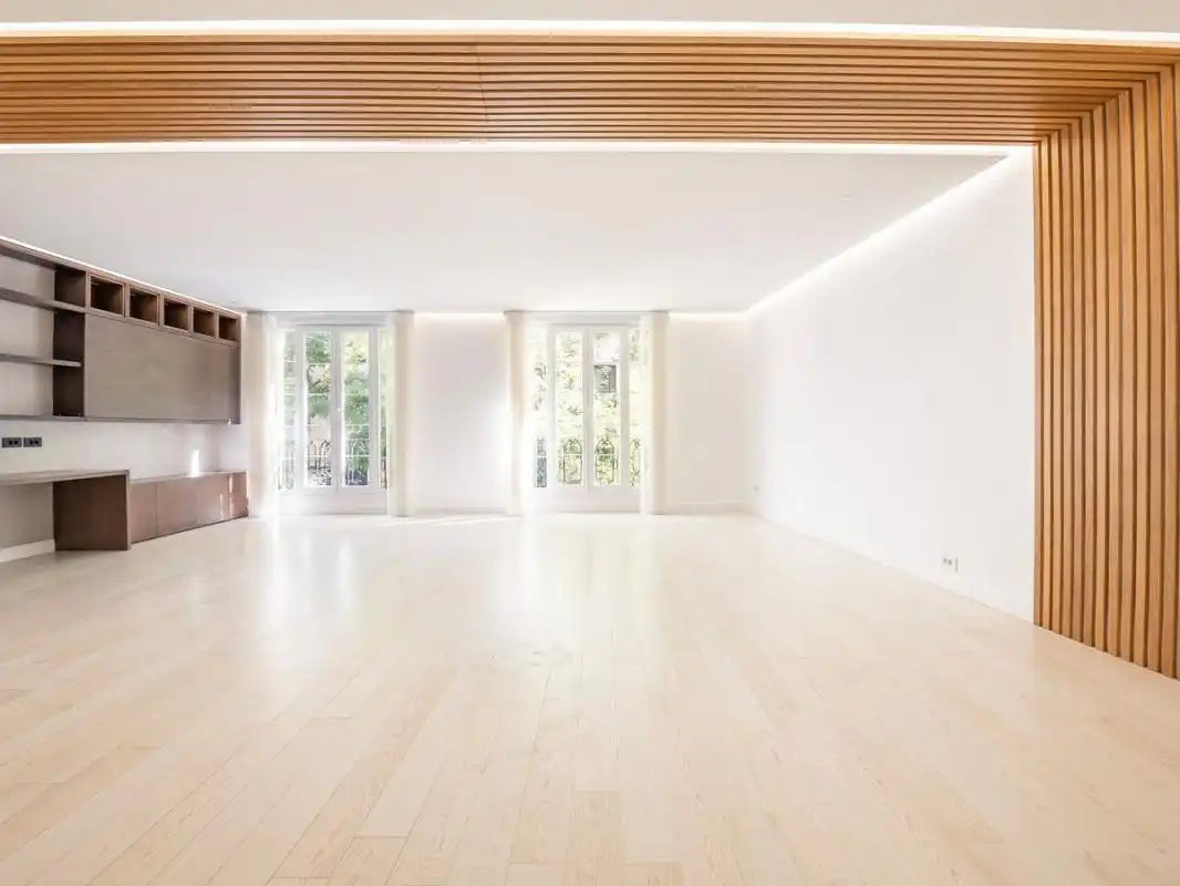 Piso con ascensor en venta en C. de López de Hoyos, imagen 2