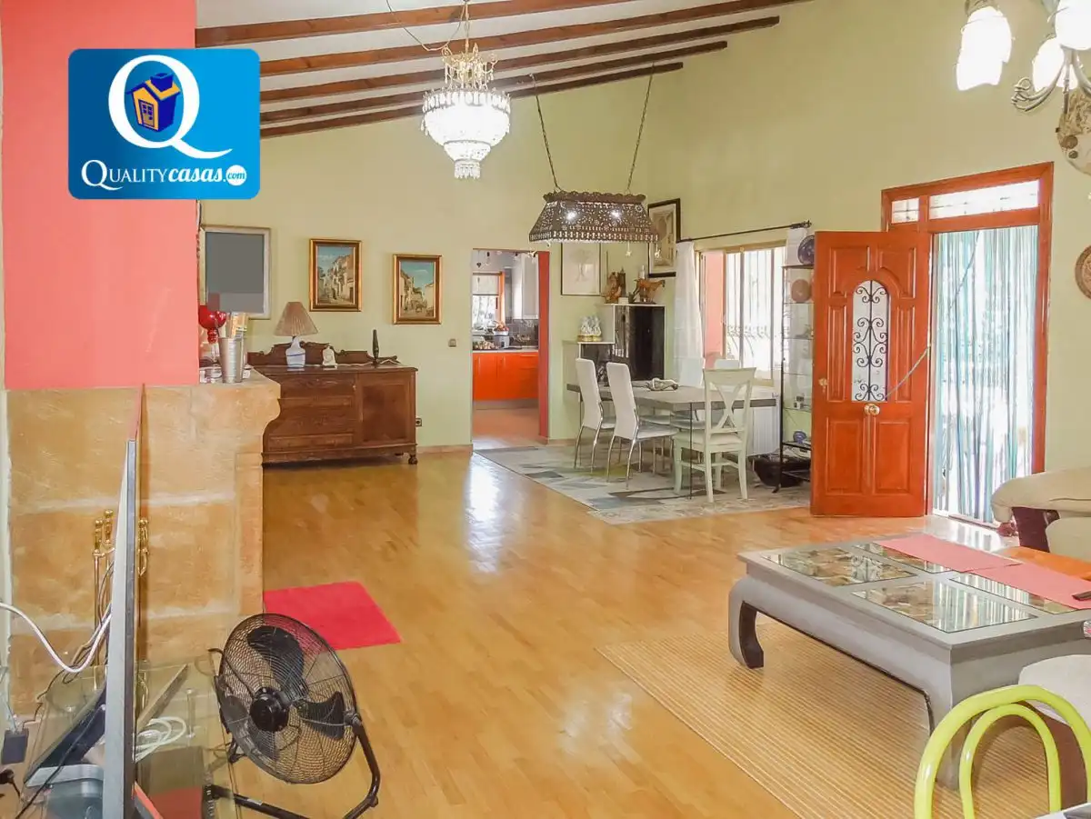 Sala d'estar de Casa o xalet en venda en Alicante / Alacant amb Aire condicionat, Calefacció i Terrassa