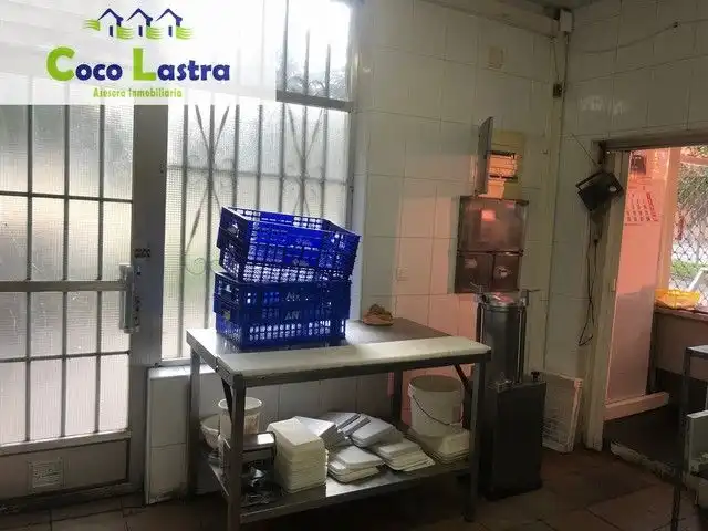 Local de lloguer a Avenida de Alfonso VI, 4, Chinchibarra