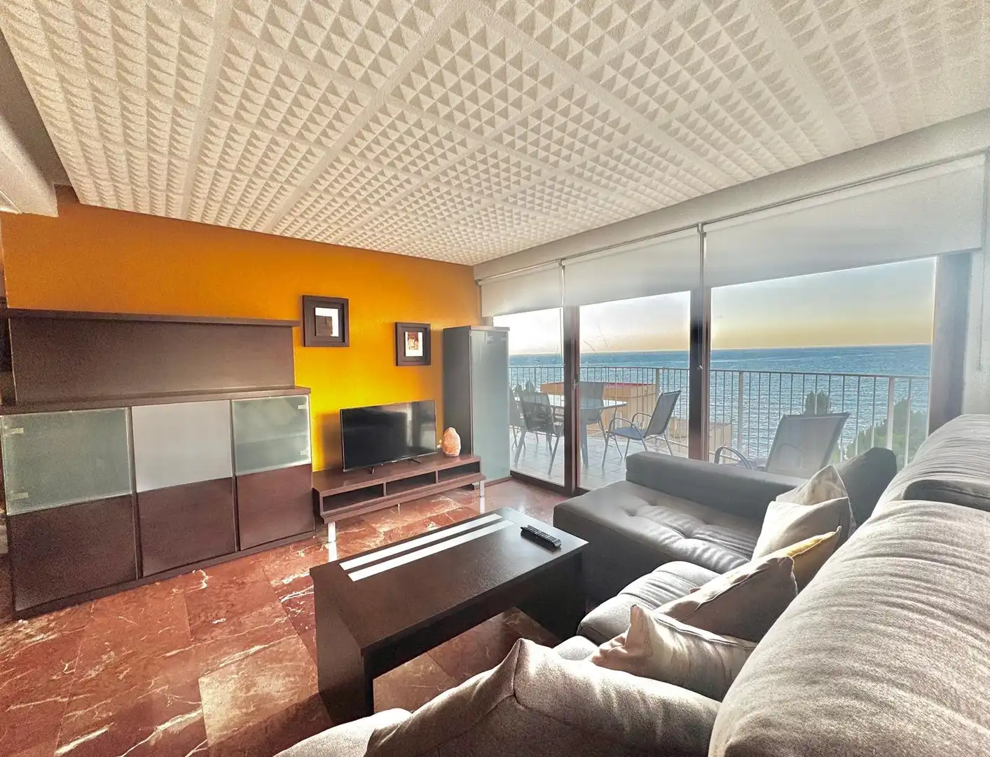 Wohnzimmer von Wohnung zur Miete in El Campello mit Terrasse, Möbliert und Haustiere erlaubt