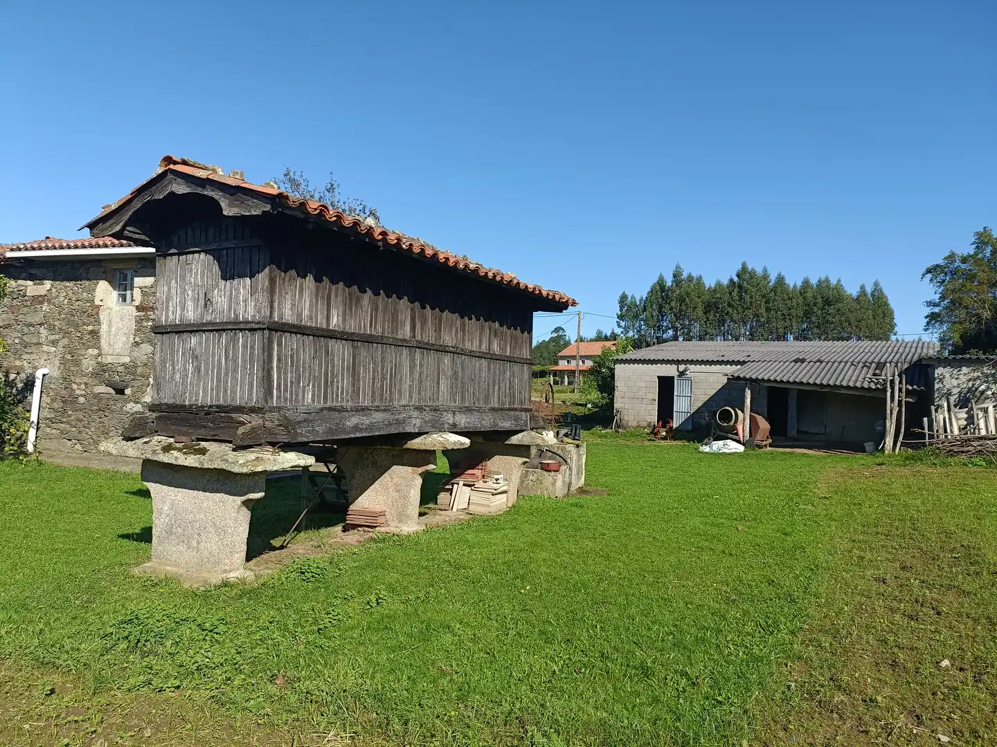 Außenansicht von Haus oder Chalet zum Verkauf in Oza dos Ríos mit Privatgarten und Abstellraum