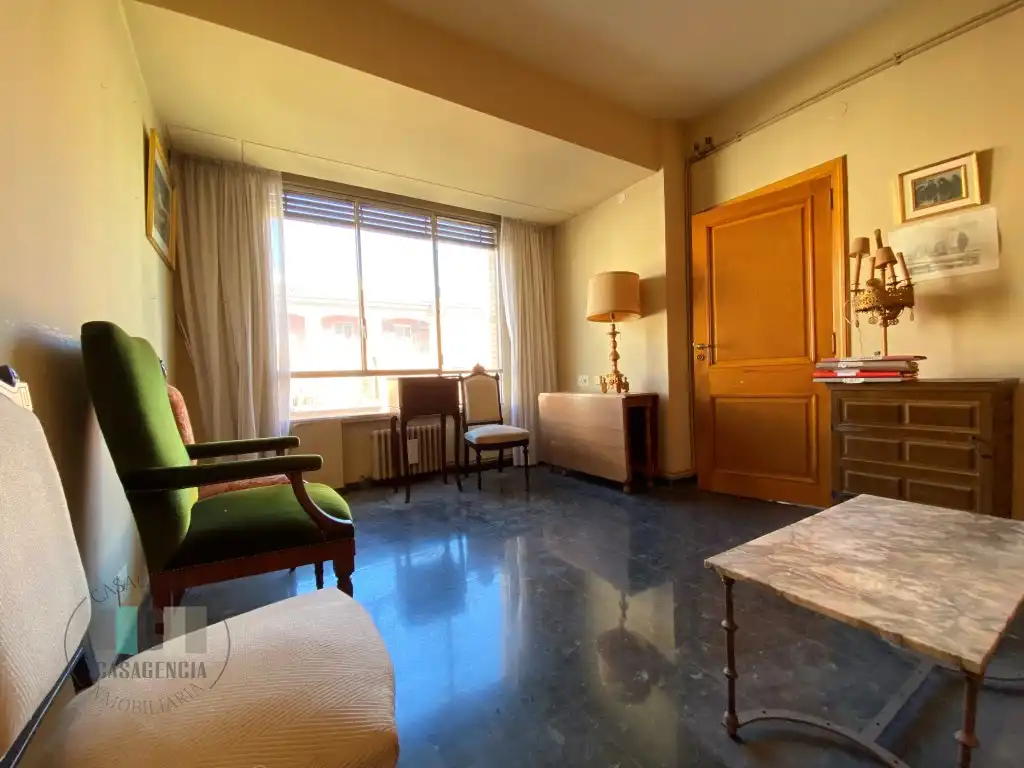 Piso en venta en Plaza Huerto Sogueros, Casco Histórico