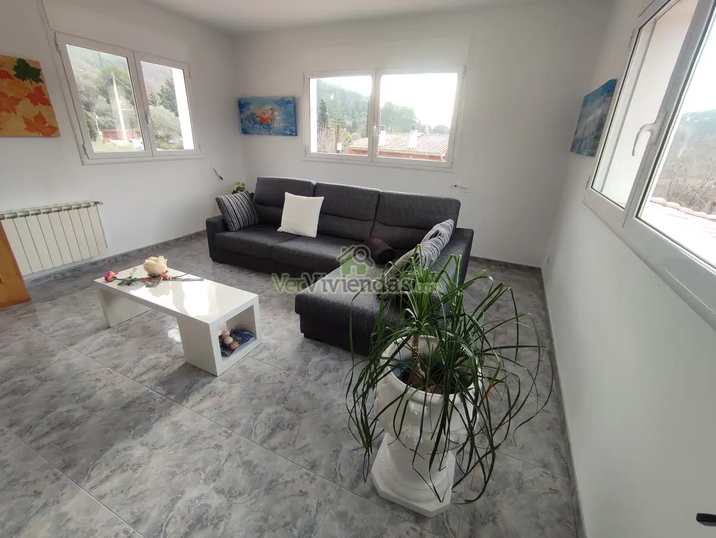 Sala d'estar de Casa o xalet en venda en La Palma de Cervelló amb Calefacció, Jardí privat i Terrassa