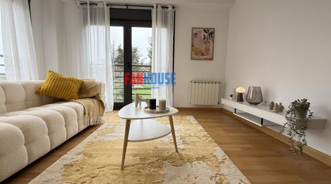 Foto 2 de Apartamento en venta en José María Marcilla, Montecerrao, Oviedo
