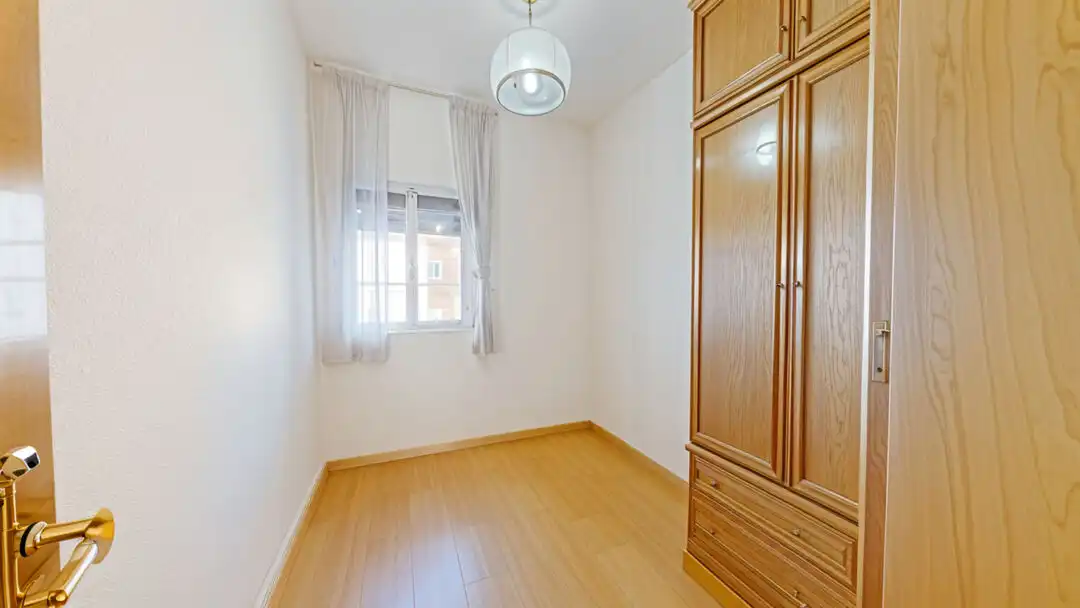 Schlafzimmer von Wohnung zum Verkauf in Madrid mit Heizung, Terrasse und Abstellraum