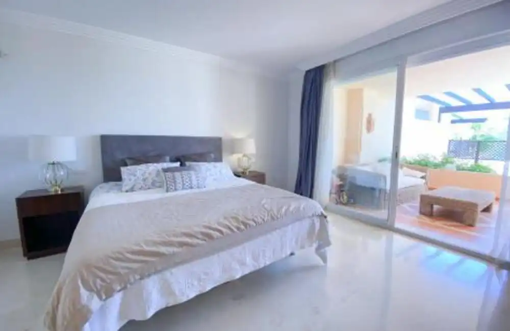 Apartament amb piscina en venda a Nueva Andalucía, imagen 10