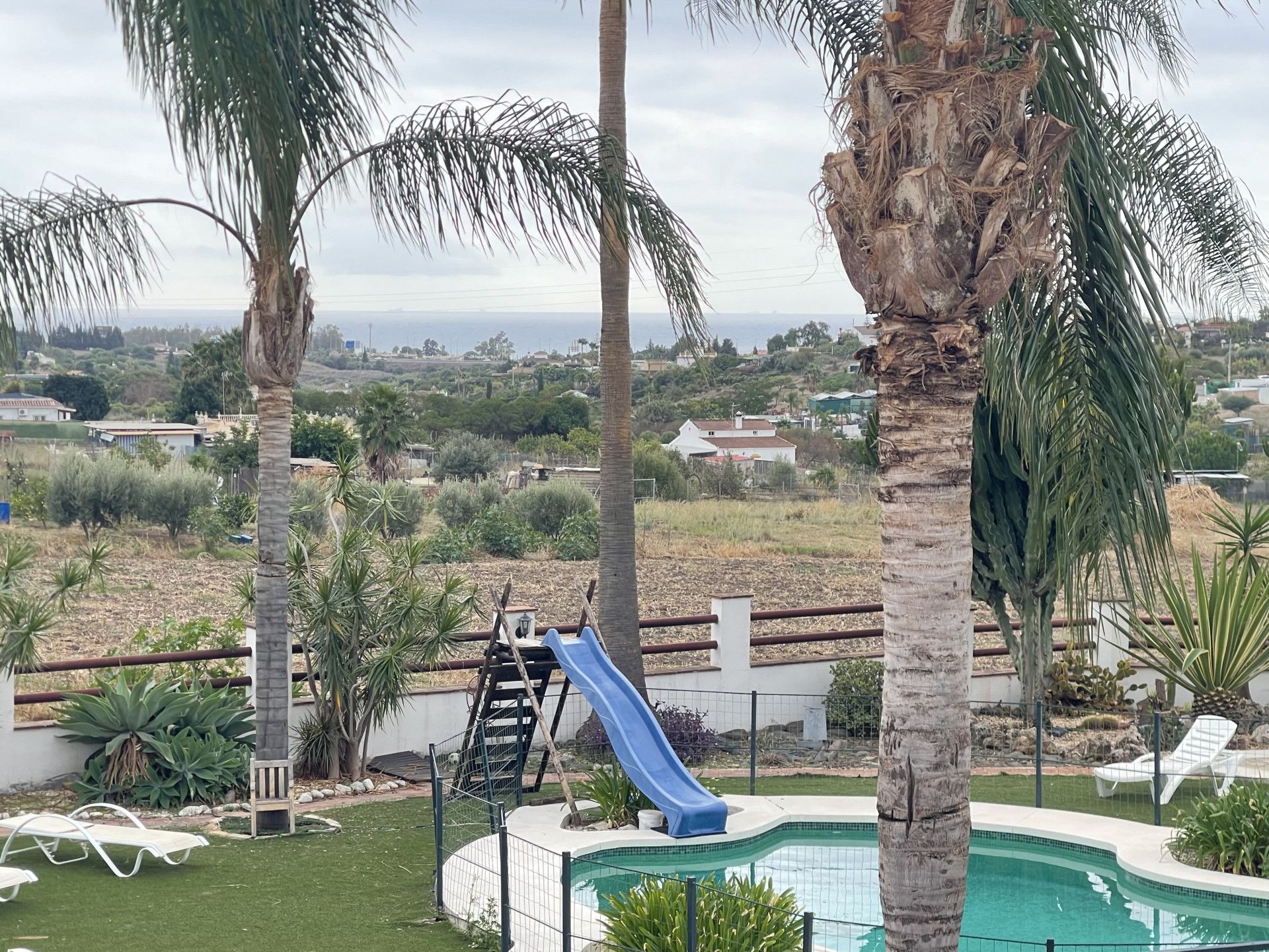 Exterior view of Country house for sale in Estepona  with Private garden, Storage room and Swimming Pool