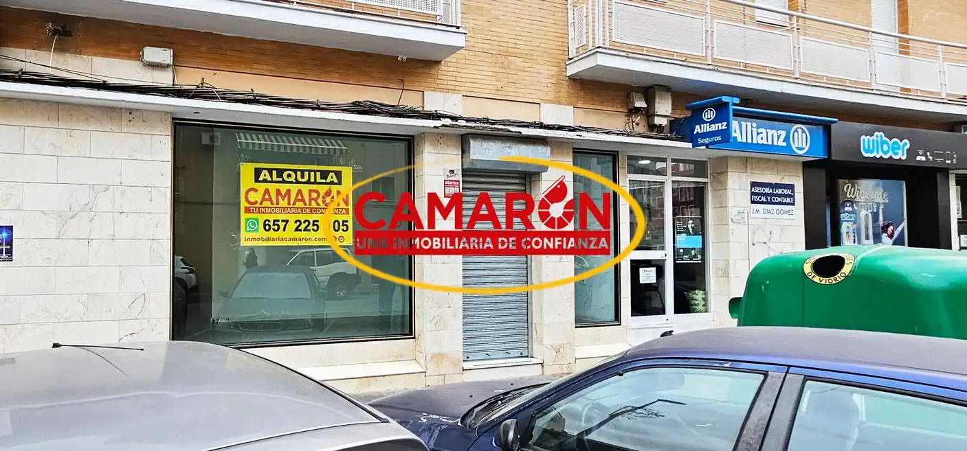 Local comercial en alquiler en Coria del Río