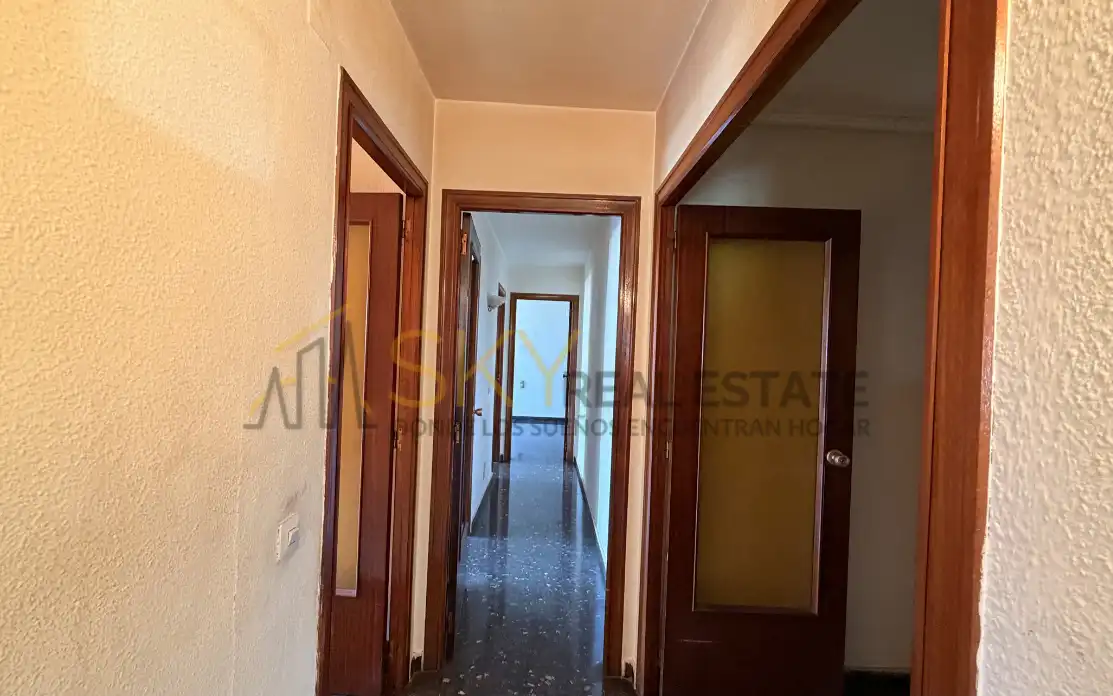 Flat for sale in Valencia  with Air Conditioner, Heating and Terrace