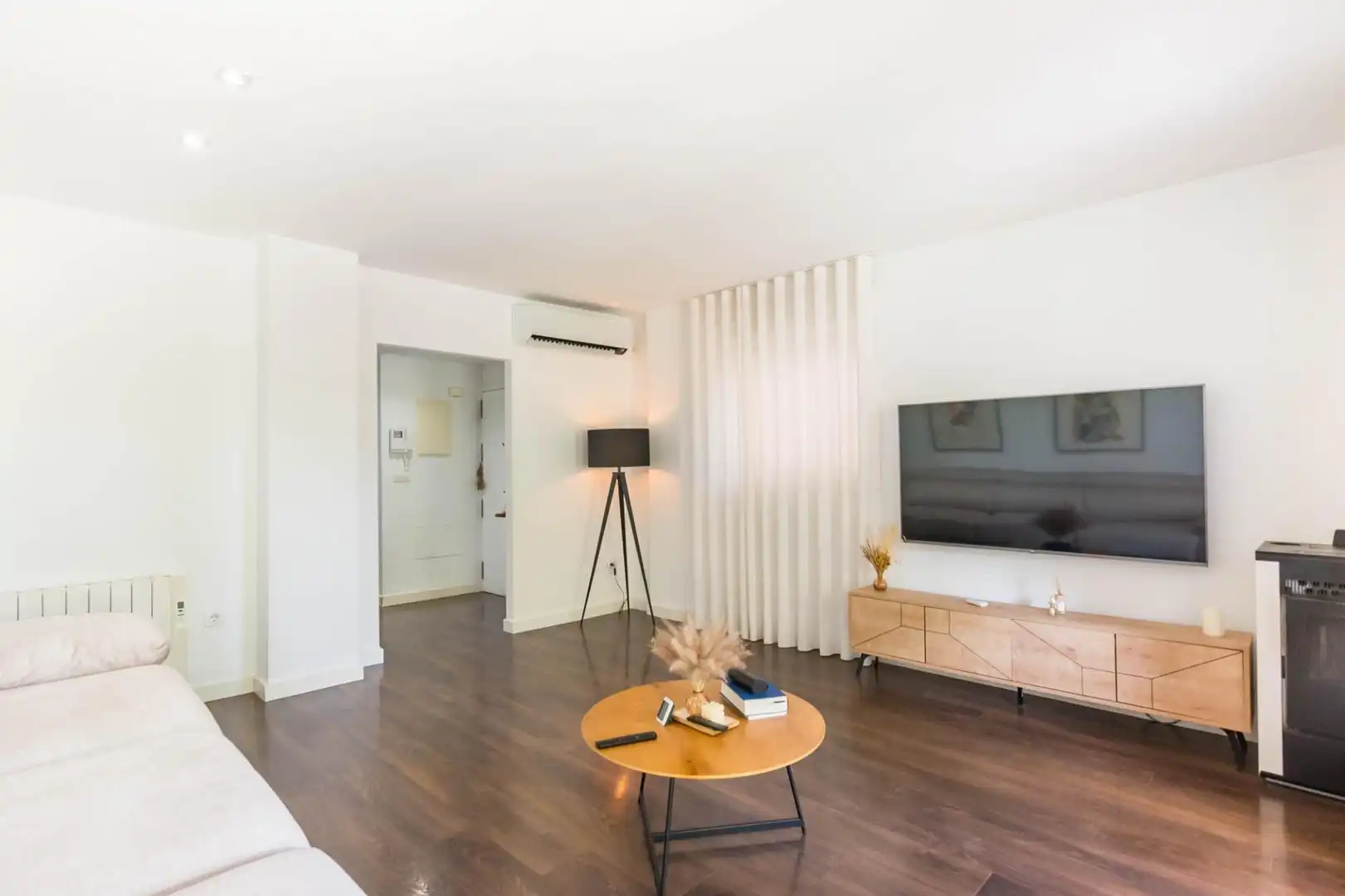 Sala d'estar de Pis en venda en Murcia amb Aire condicionat, Jardí privat i Terrassa