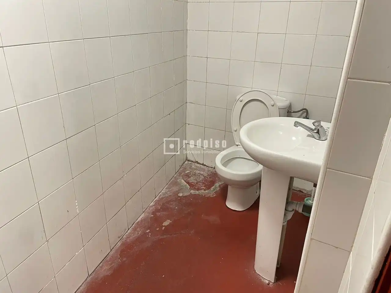 Badezimmer von Garage zum Verkauf in Madrid
