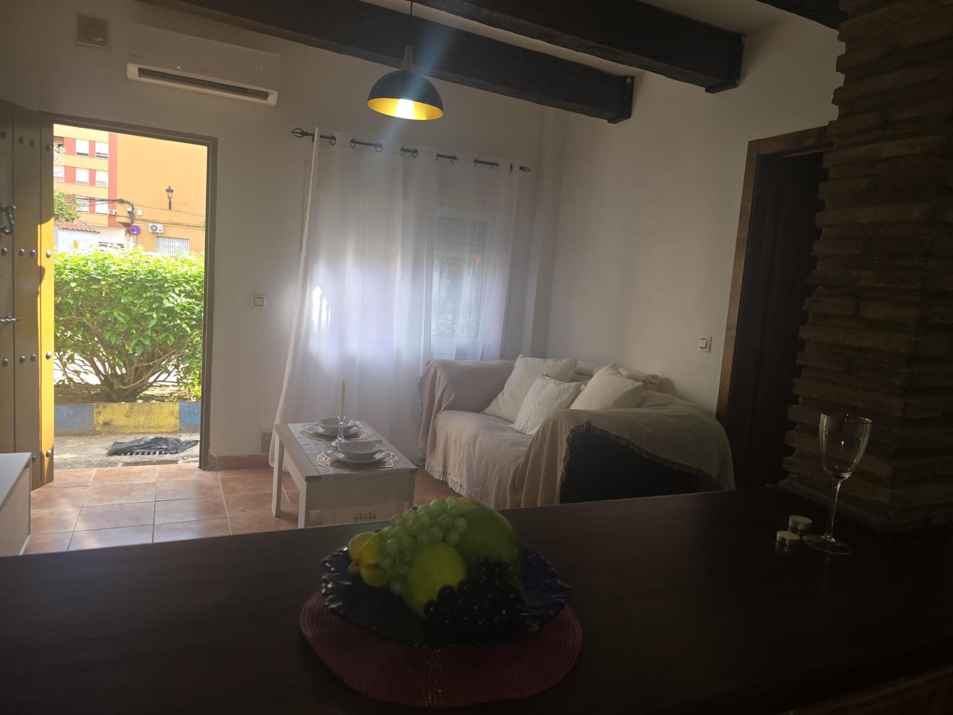 Living room of House or chalet for sale in Algeciras  with Air Conditioner and Storage room