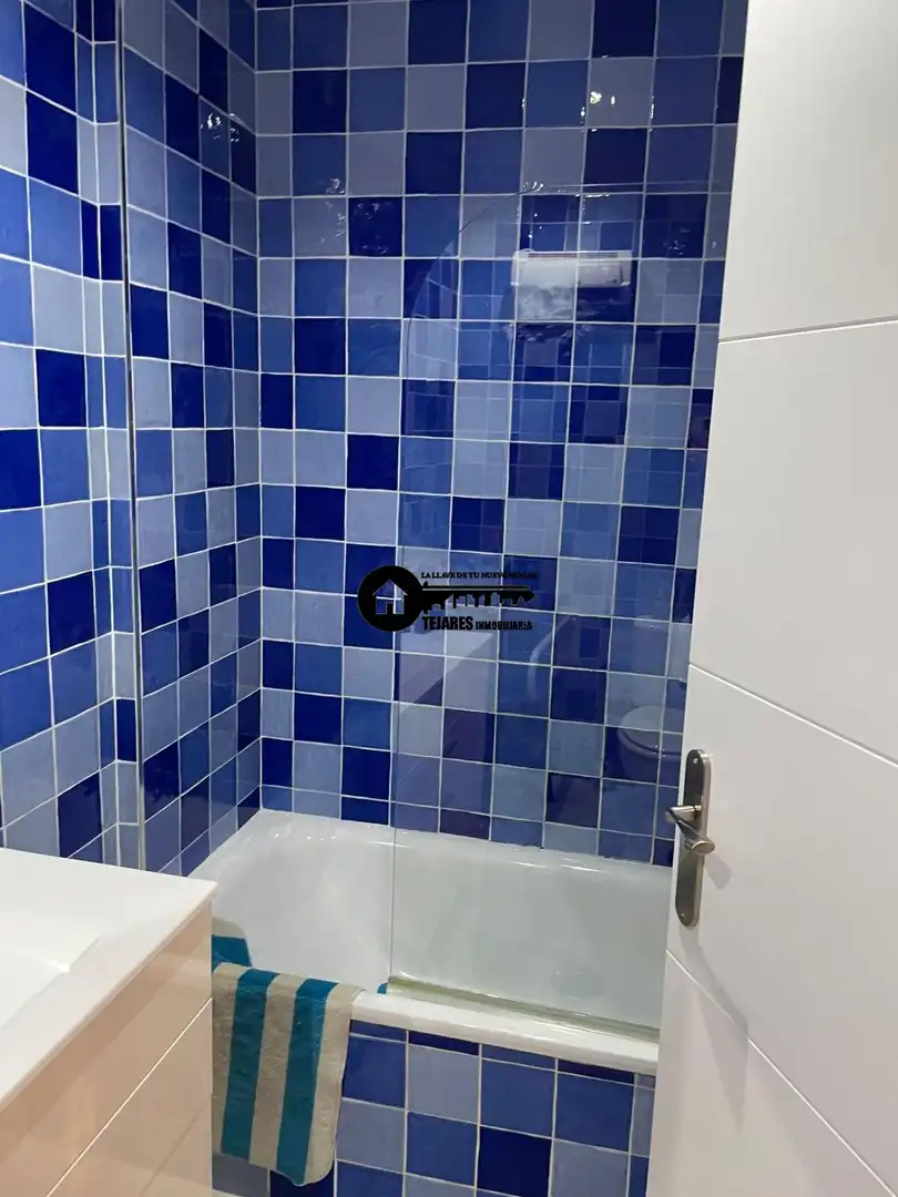 Baño de Casa adosada en venta en Albacete con Aire acondicionado, Calefacción y Jardín privado