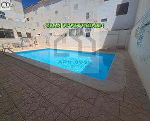 Piscina de Casa o xalet en venda en Torrevieja amb Terrassa i Piscina comunitària