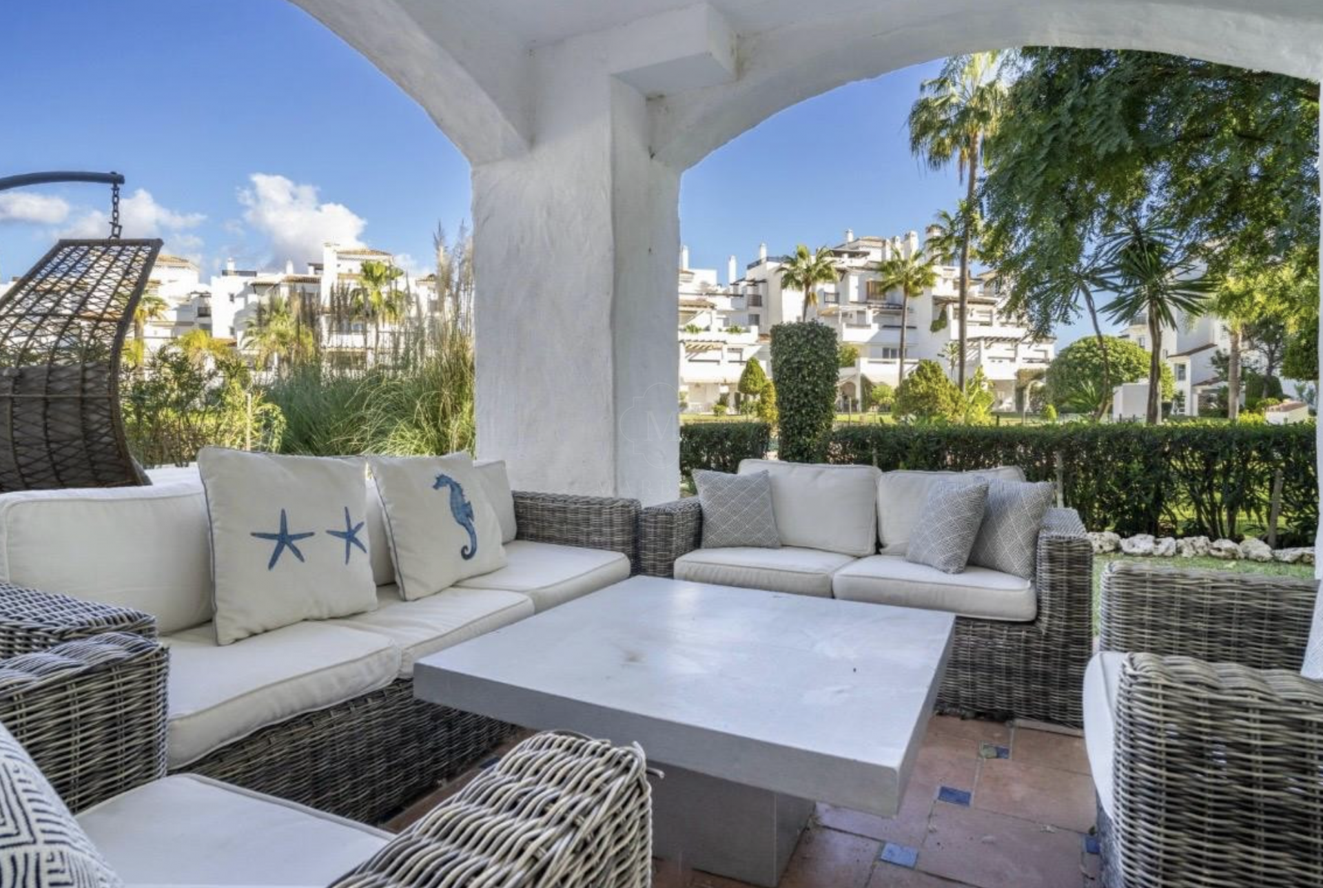 Terrassa de Planta baixa de lloguer en Marbella amb Aire condicionat, Piscina i Moblat