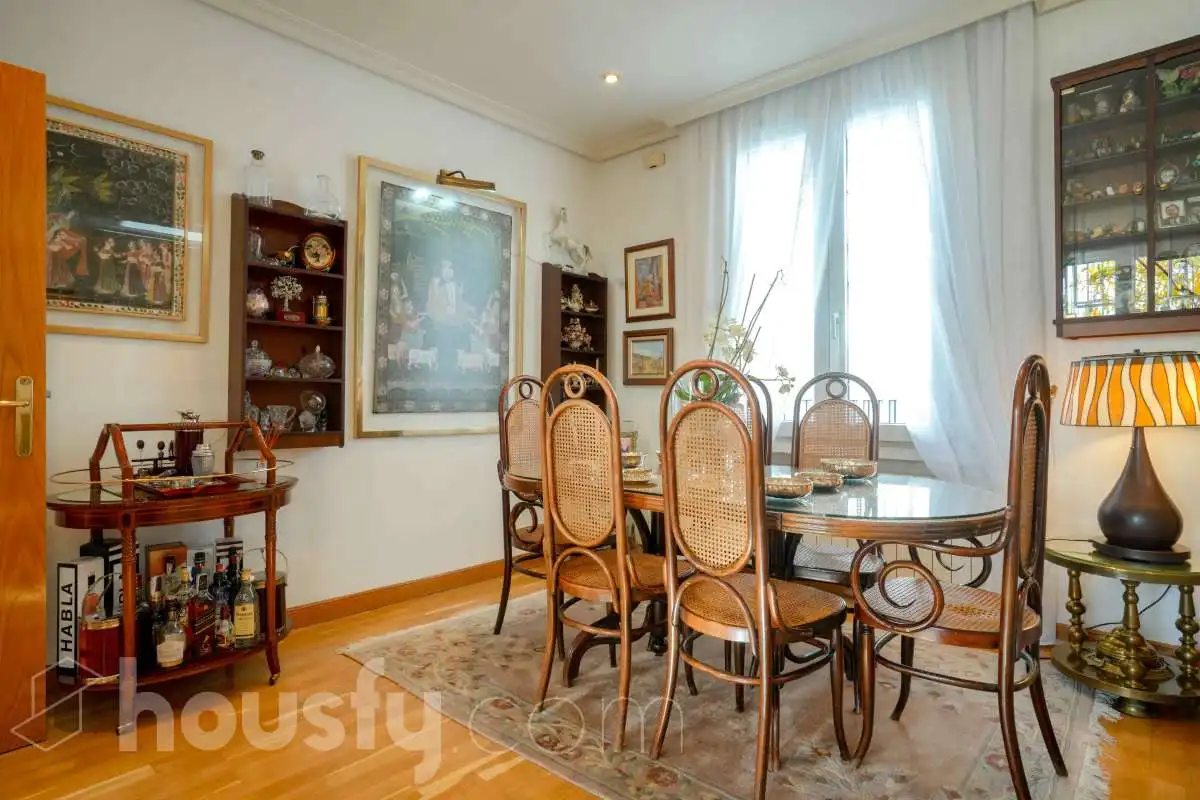 Comedor de Ático en venta en Madrid con Aire acondicionado, Calefacción y Parquet