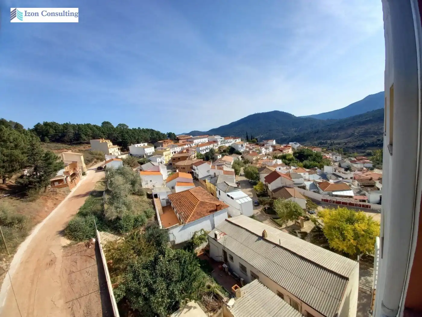 Vista exterior de Edificio en venta en Paterna del Madera