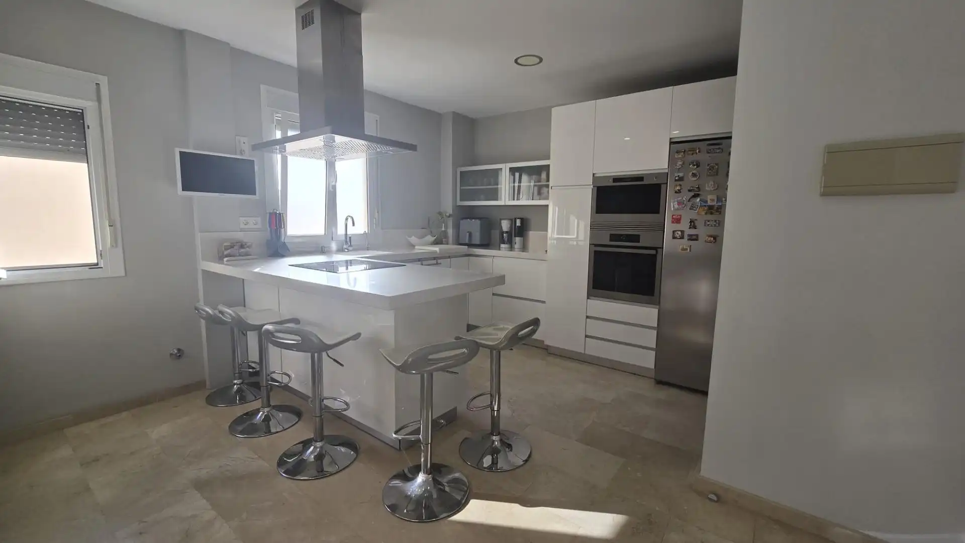 Cocina de Casa adosada en venta en Chiclana de la Frontera con Aire acondicionado, Calefacción y Trastero