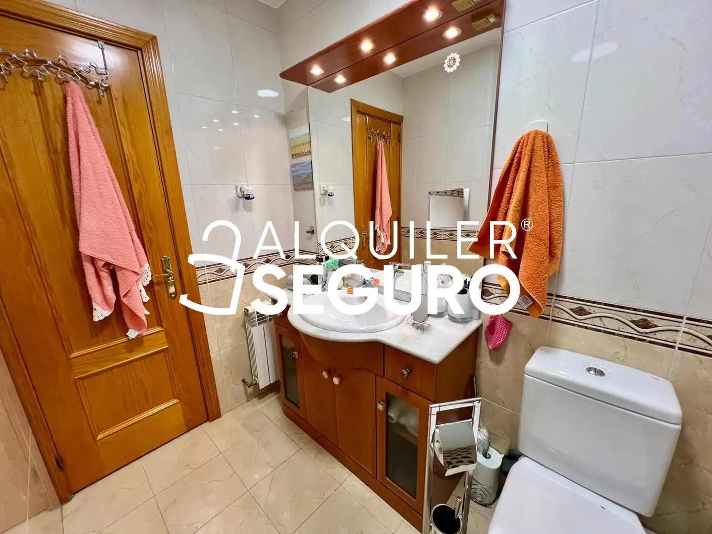 Badezimmer von Wohnung zur Miete in Madrid mit Heizung und Möbliert