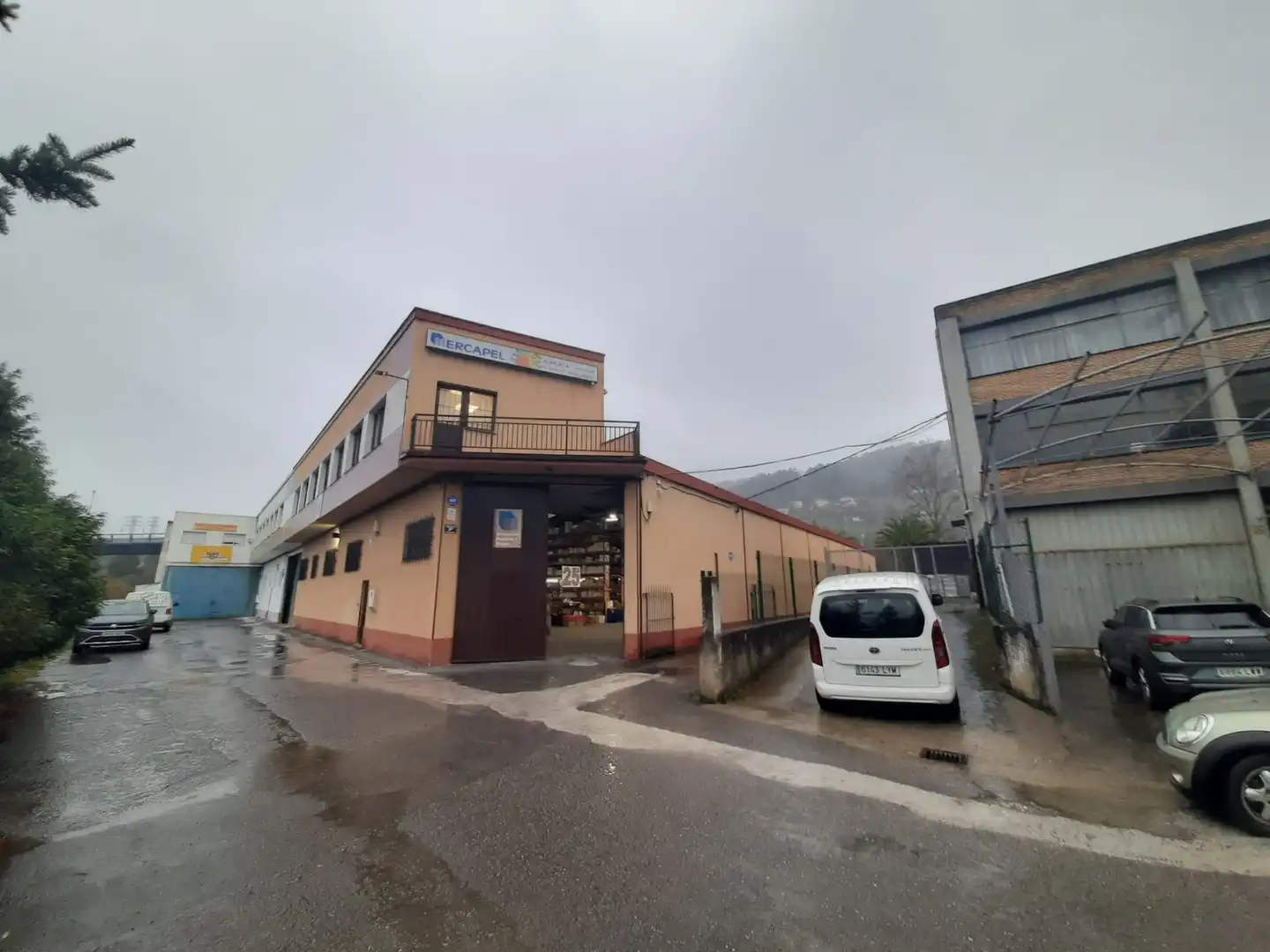 Exterior view of Industrial buildings for sale in Oviedo 