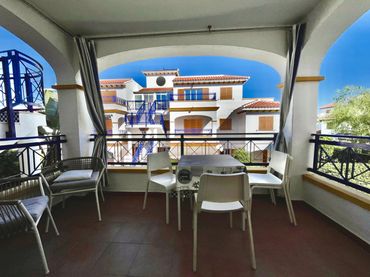 Apartamento con piscina en venta en Avenida Descubrimiento