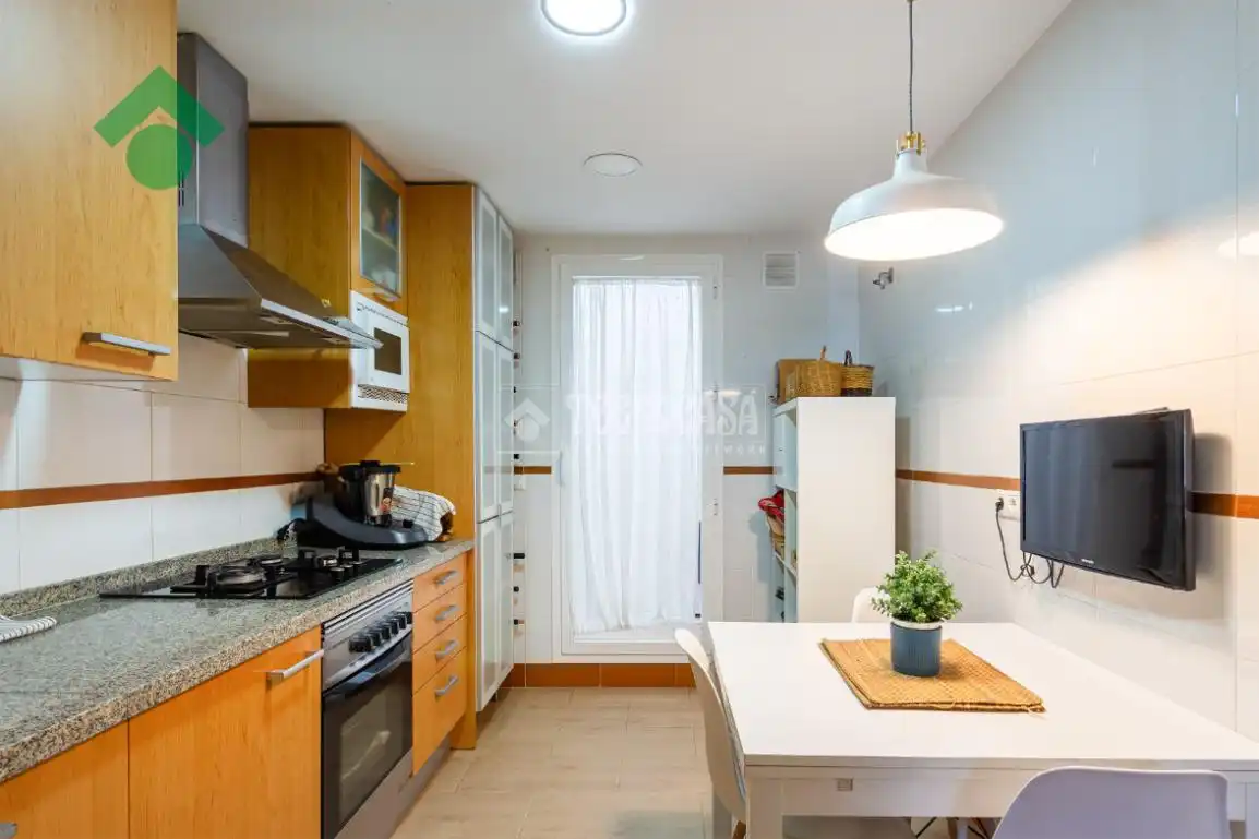 Kitchen of Flat for sale in Vélez-Málaga  with Air Conditioner and Furnished