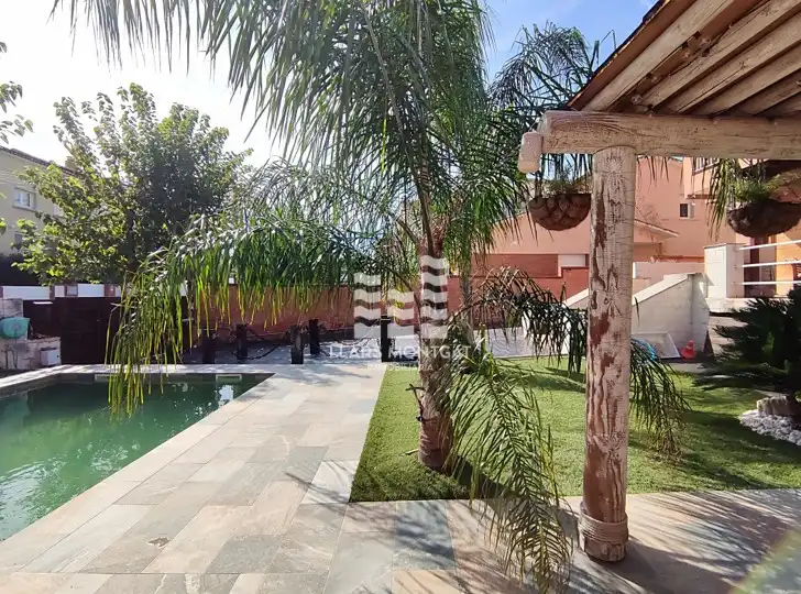 Jardí de Casa o xalet en venda en Tiana amb Aire condicionat, Calefacció i Jardí privat
